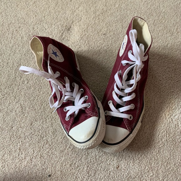maroon high top converse womens
